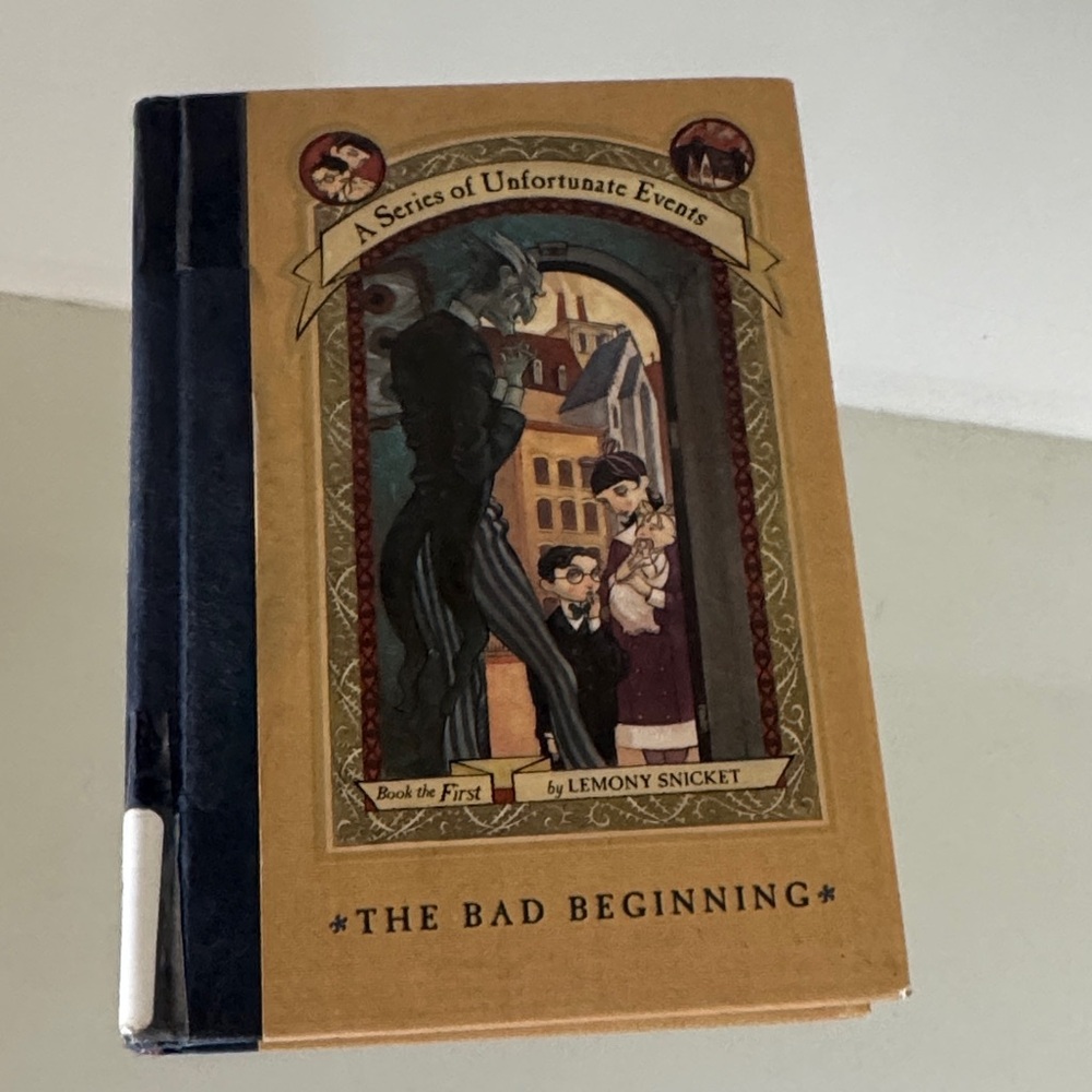 A SERIES OF UNFORTUNATE EVENTS #1 The Bad Beginning by Lemony Snicket (1999) HC
